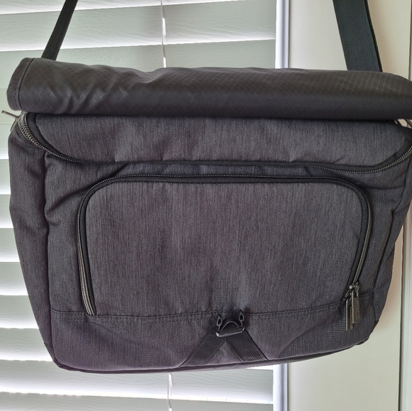 Samsonite Computer Bag - Picture 4 of 14
